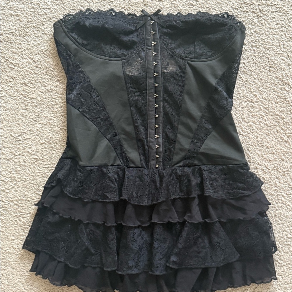 SHEIN Black Lace Strapless Dress